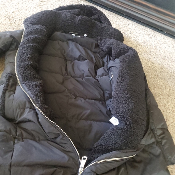 Down Jacket - Picture 16 of 16